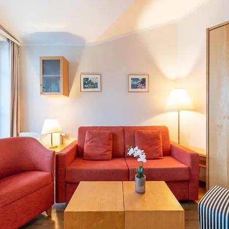Geschmackvoll Eingerichtete Mit Grossem Balkon In Apartment Sellin (Rugen)